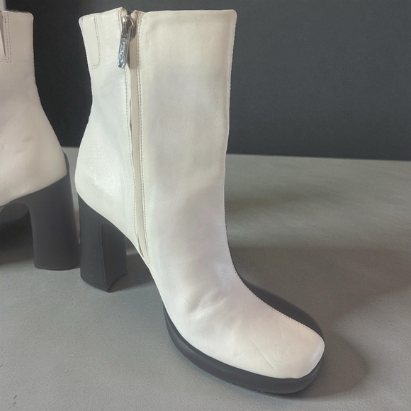 Circus by Sam Edelman Freddie Heeled Boots - Picture 9 of 15